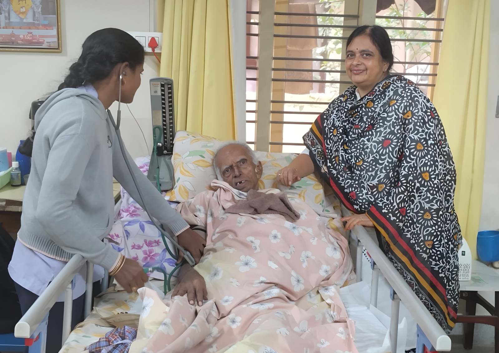 Senior man exercising with dumbbells.